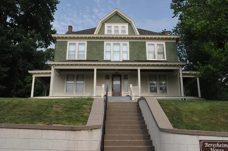 Beresheim House