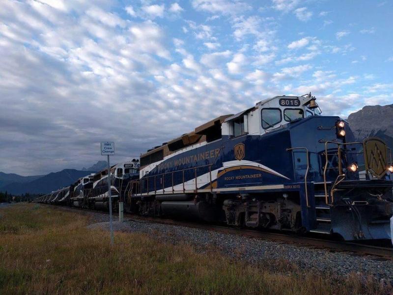 Rocky Mountaineer, Rockies to the Red Rocks
